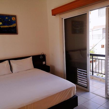 St Elena Boutique Residence Larnaca Bagian luar foto