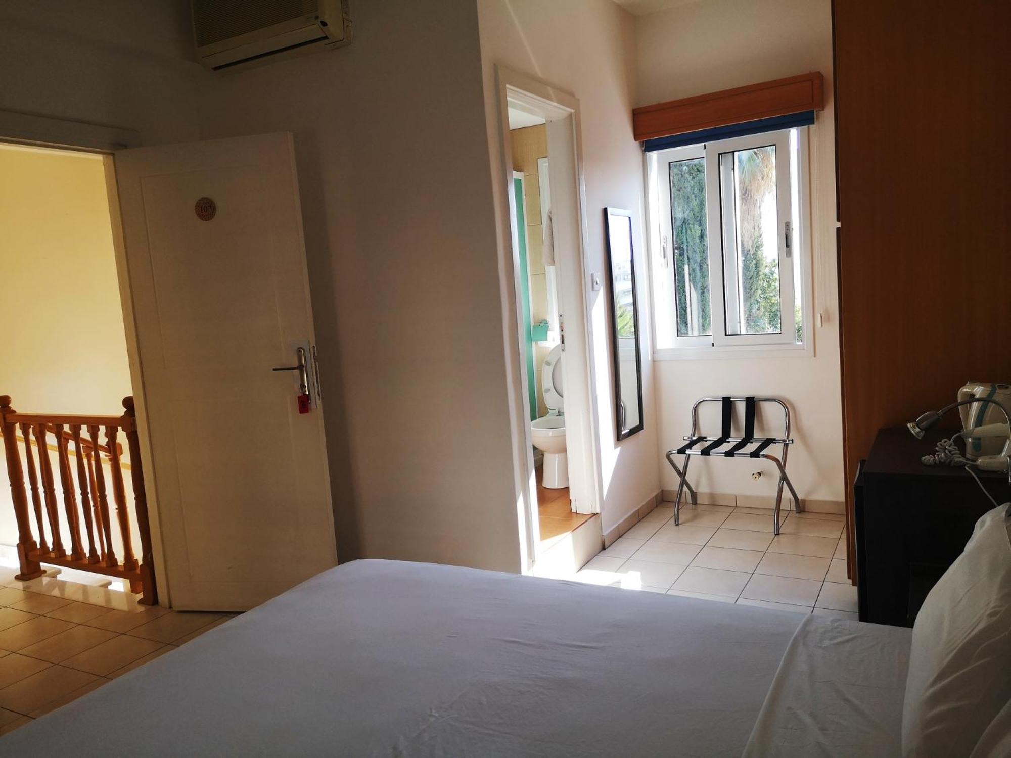 St Elena Boutique Residence Larnaca Bagian luar foto